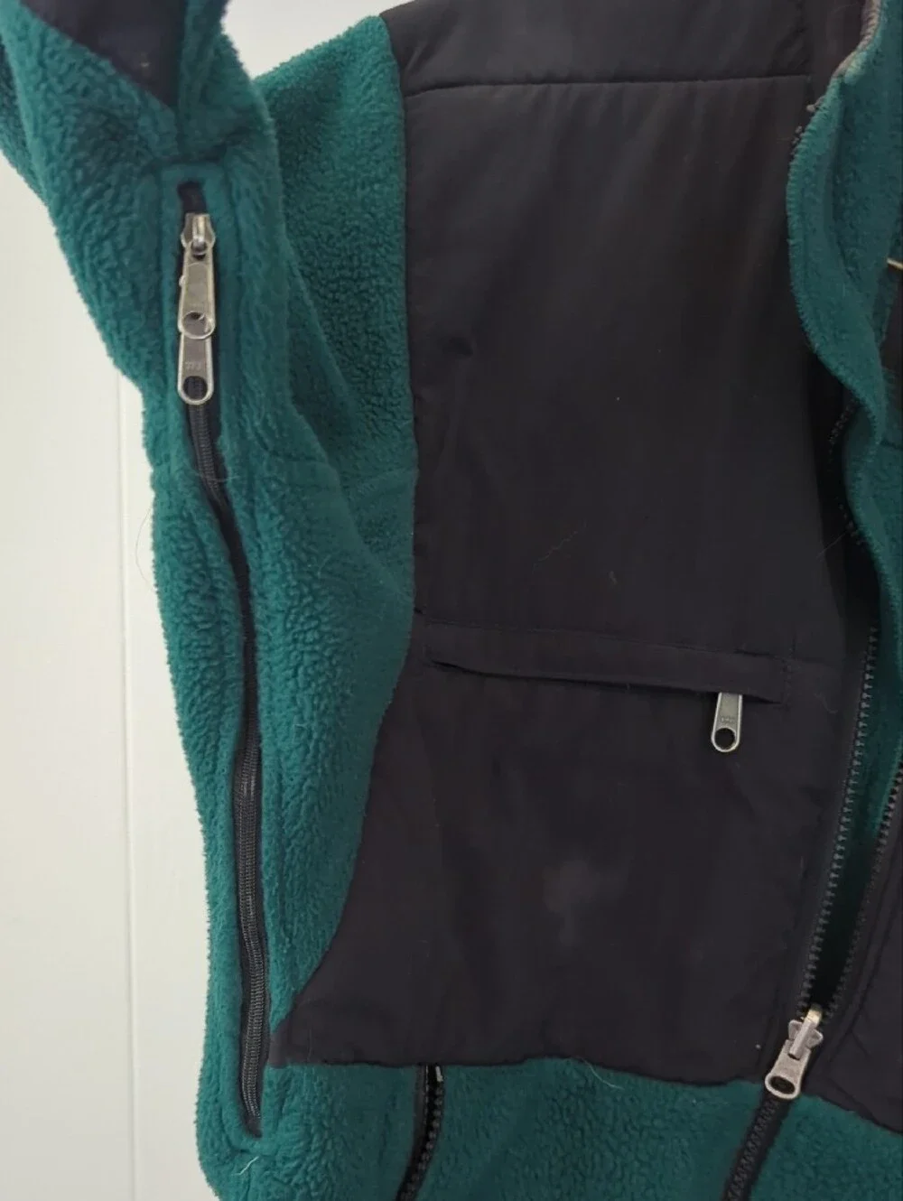 The North Face Teal Green and Black Lightweight Fleece Jacket